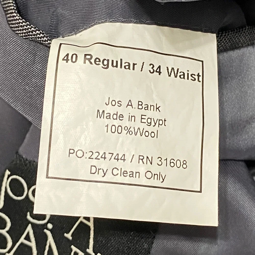 Jos A Bank Traveler's Collection Gray Windowpane Plaid 100% Wool Blazer 40R